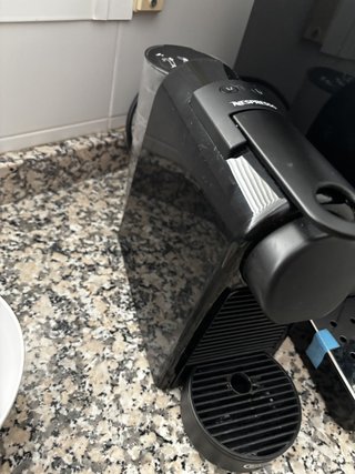 Cafetera Nespresso Delonghi Essenza Mini