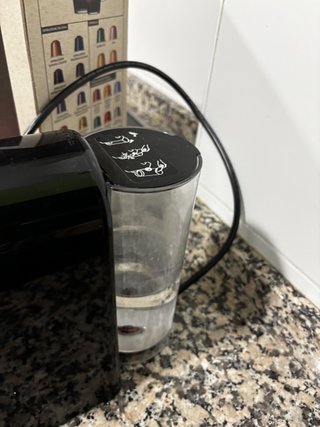 Cafetera Nespresso Delonghi Essenza Mini