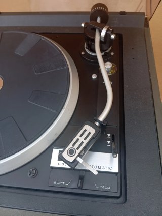 Tocadiscos Dual CS 1235