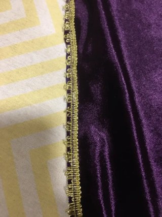 Manto terciopelo morado 40cm