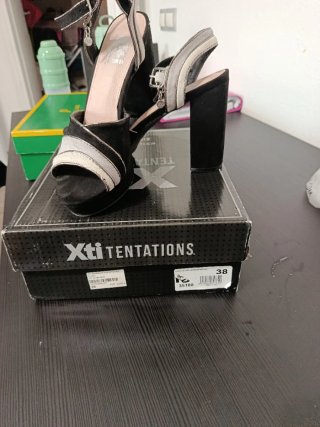 Xti Sandalias Tacón Plataforma Negro Gris 38