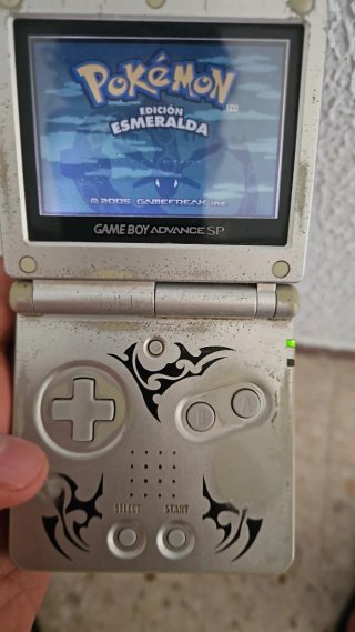 Pokemon Esmeralda Edición GBA