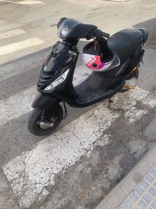Piaggio Zip SP