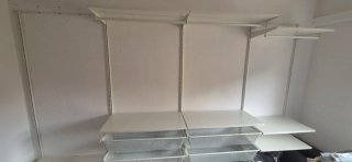 Vestidor modular blanco Ikea.