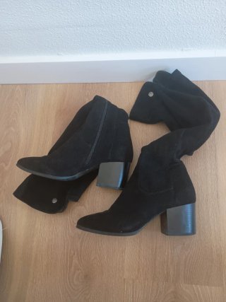 Botas altas negras