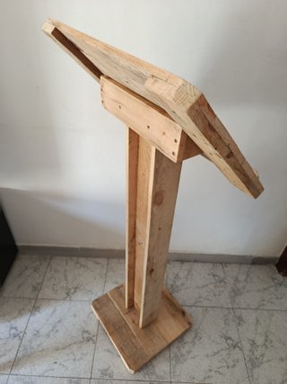Atril madera hostelería