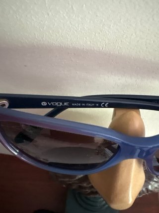 Gafas de sol Vogue azules y moradas