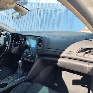 RENAULT MEGANE AÑO 2018 LIMITE 1.2 PEGATINA C