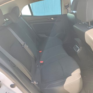 RENAULT MEGANE AÑO 2018 LIMITE 1.2 PEGATINA C
