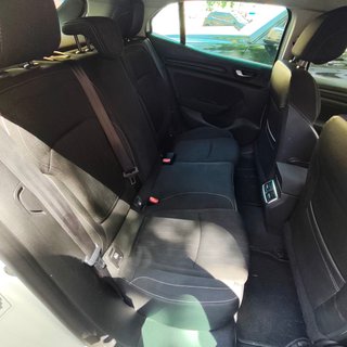 RENAULT MEGANE AÑO 2018 LIMITE 1.2 PEGATINA C