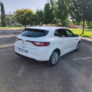 RENAULT MEGANE AÑO 2018 LIMITE 1.2 PEGATINA C