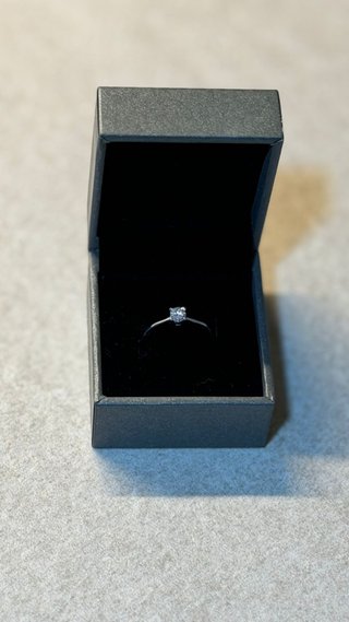 Anillo oro blanco diamante natural