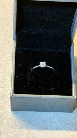 Anillo oro blanco diamante natural
