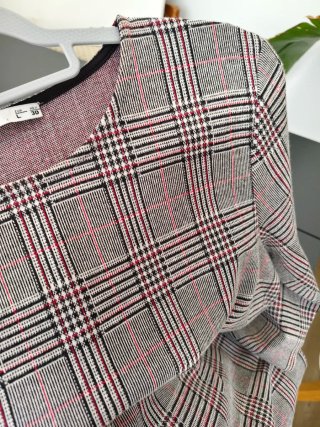 Vestido cuadros gris y rojo talla L
