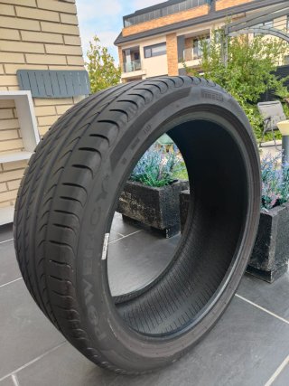 Neumático Pirelli Powergy 225/40/18 92Y