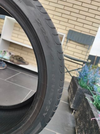 Neumático Pirelli Powergy 225/40/18 92Y