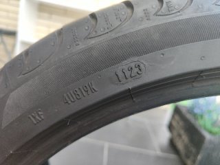 Neumático Pirelli Powergy 225/40/18 92Y