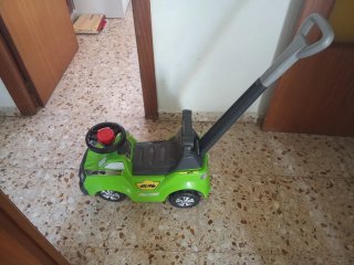 Correpasillos Molto verde con manillar
