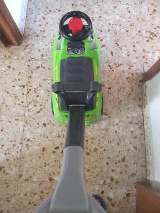 Correpasillos Molto verde con manillar