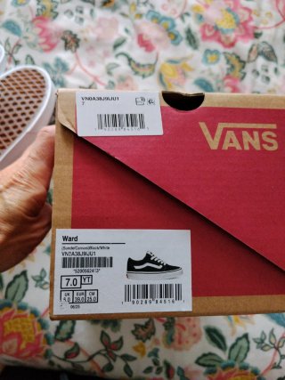 Zapatillas Vans Negras y Blancas