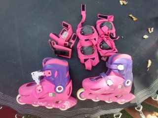 Patines en línea rosas y morados