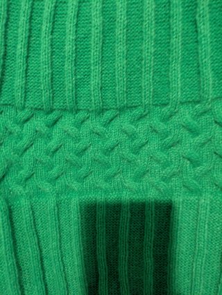 Jersey verde trenzado manga acampanada Talla L