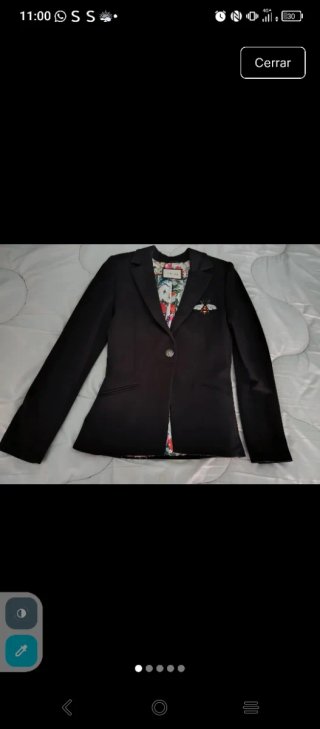 Americana Talla XS muy original queda entalladita