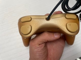 Classic Controller Pro Nintendo Wii Gold Oro Rvl-0