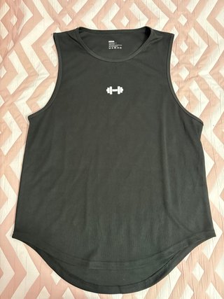 Camiseta tirantes deportiva negra