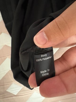 Camiseta tirantes deportiva negra