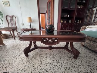 Mesa de centro de cristal y madera