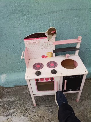 Cocina infantil de madera