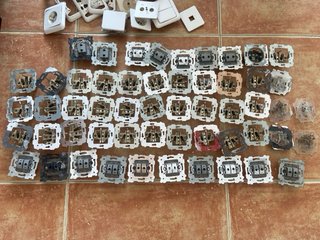 Enchufes, interruptores y mecanismos eléctricos