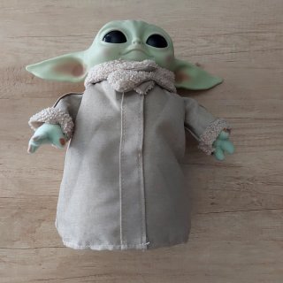 Muñeco Baby Yoda Interactivo con Mando