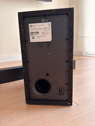 Barra de sonido LG S40T 300W 2.1 + Subwoofer