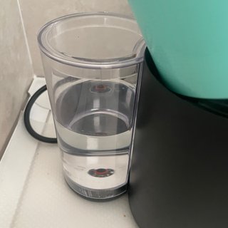 Cafetera Nespresso Vertuo Nueva en garantia
