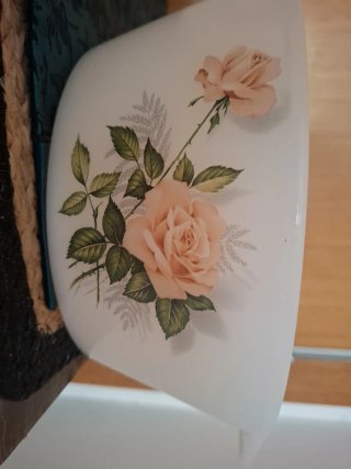 Bandeja o cuenco con rosas, vintage