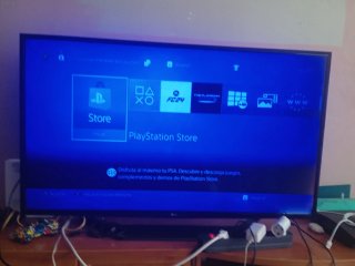 PS4 Slim Negra + Mando + 2 Juegos + HDMI