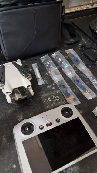 DJI Mini 3 Fly Combo Drone