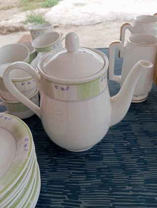 Juego de té porcelana verde y blanco