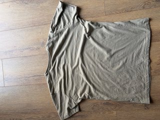 Camiseta Alvaro Moreno verde oliva