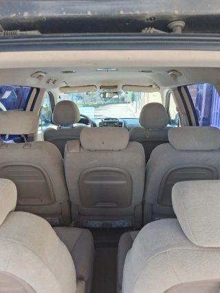 KIA Carnival 2010