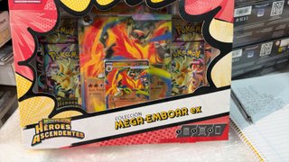 Colección Mega-Emboar EX HéroesAscendentes Pokémon