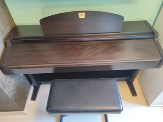 Piano Digital Yamaha Clavinova CLP 930 + Banqueta