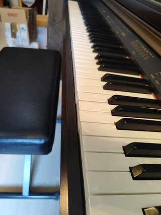 Piano Digital Yamaha Clavinova CLP 930 + Banqueta