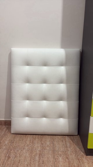 Cama individual con cajones