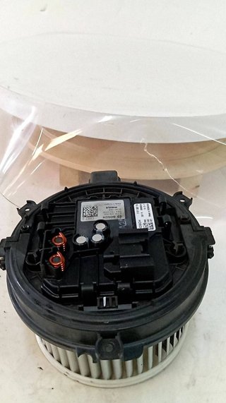 Opel 8762 motor calefacción 0130309503 astra k