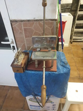 Plancha moldes obleas eclesiástico
