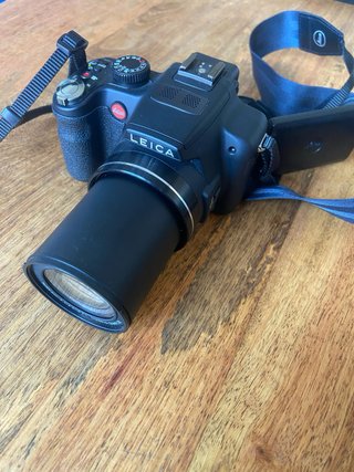Cámara Leica V-Lux 2