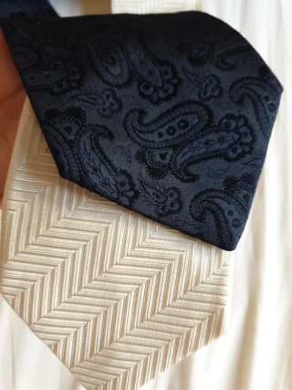 Corbatas Emidio Tucci Seda Natural (Azul y Beige)